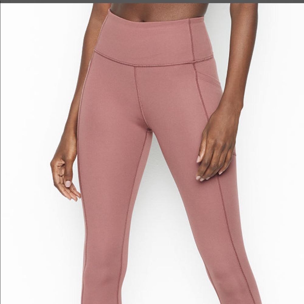 🎀BRAND NEW VICTORIA SECRET LEGGINGS 🎀
